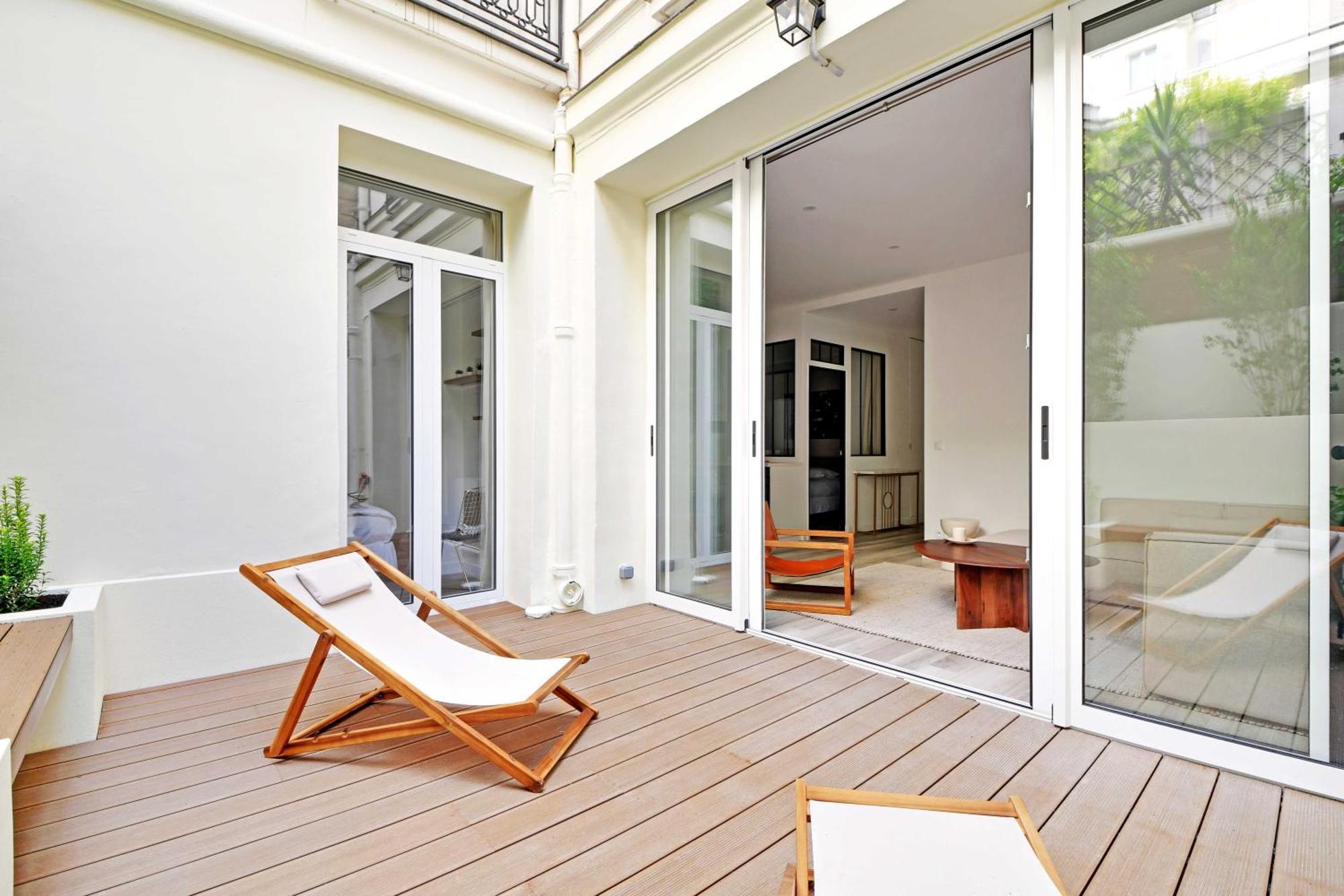 Appartement Charming With Patio - 2bd4p - Monceau Park Parijs