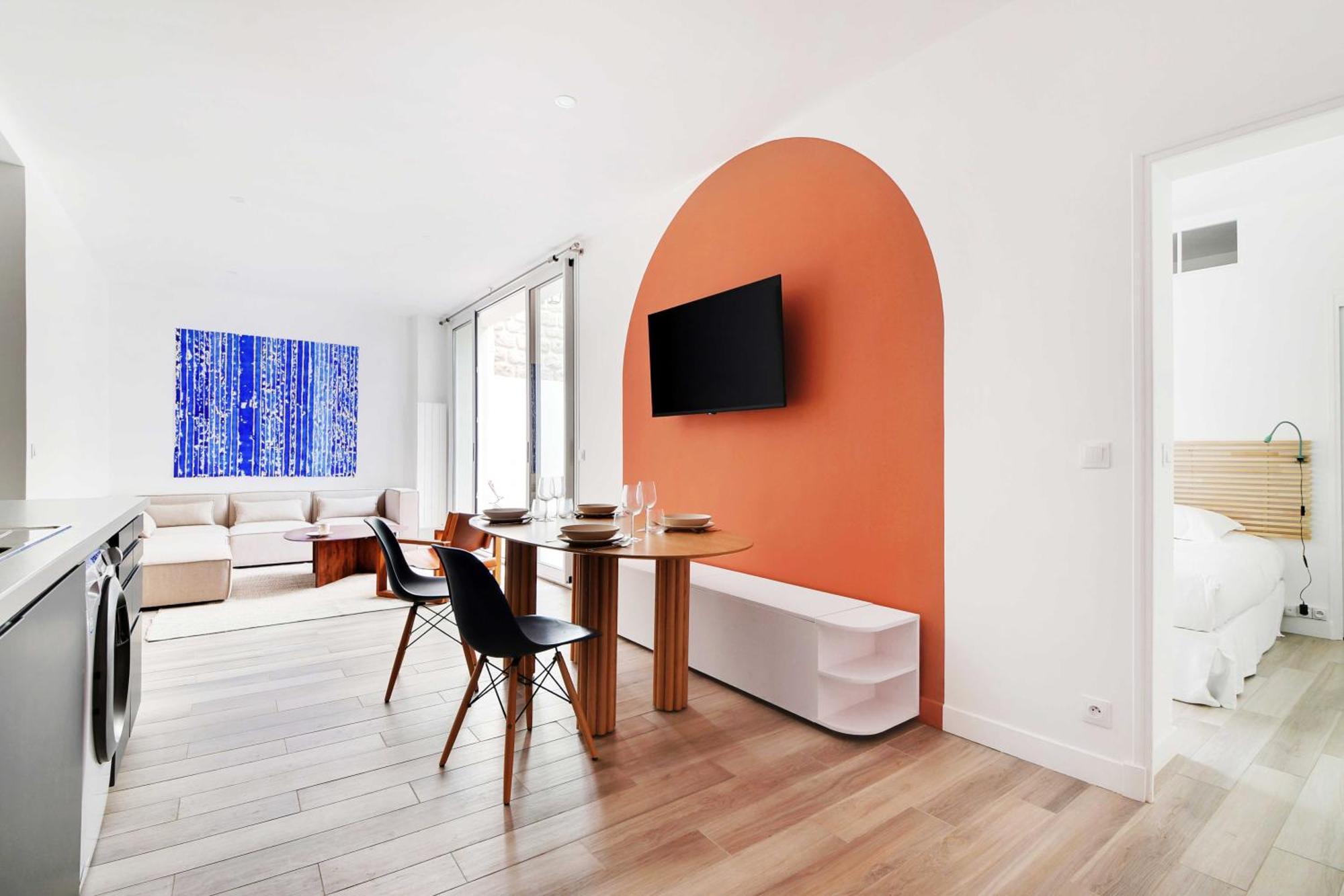 Charming With Patio - 2bd4p - Monceau Park *